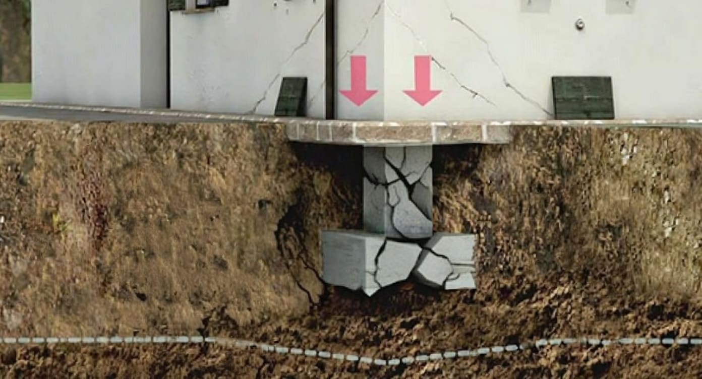 Inspección de cimientos y signos de asentamiento diferencial: grietas, desniveles y humedad