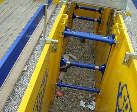 Cajón de blindaje para entibación de zanjas