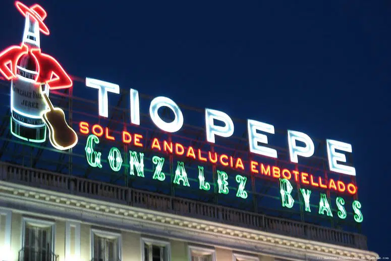 Ejemplo de rótulo en azotea. Tío Pepe en Madrid
